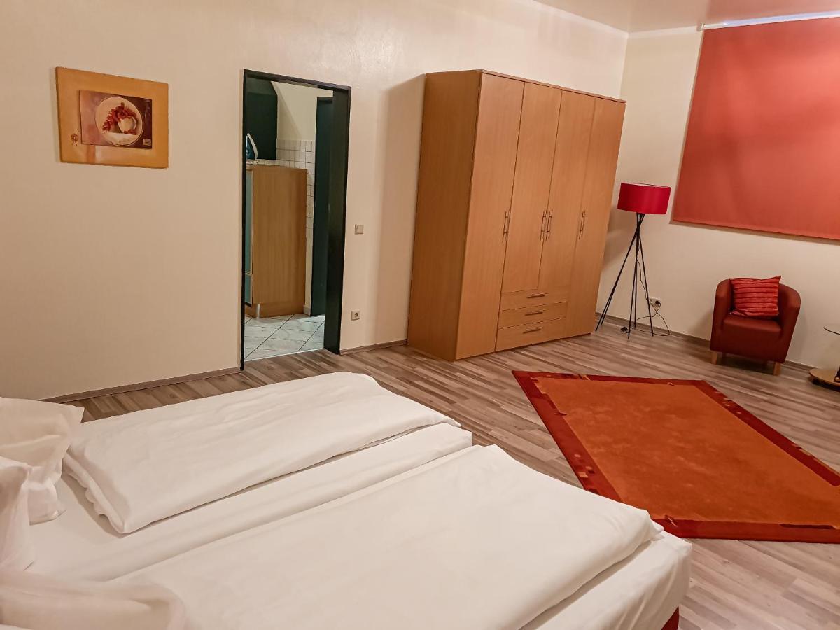 Airport Fashion Hotel Дюссельдорф Екстер'єр фото
